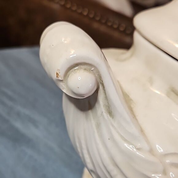 Vintage Capodimonte soup tureen - Picture 12 of 16